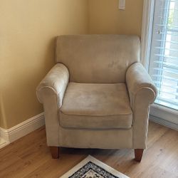 Armchair With The Ottoman
