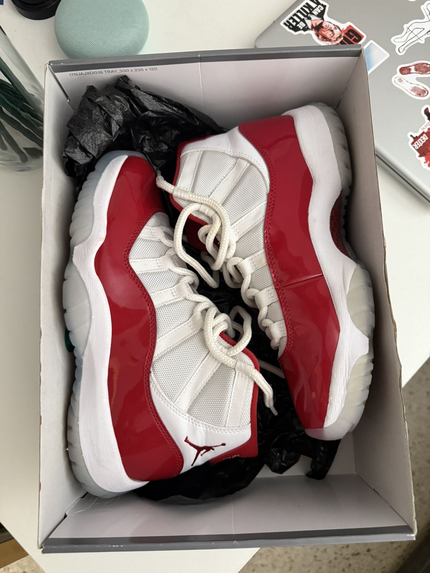 Air Jordan 11 Retro Cherry (2022) Size-8
