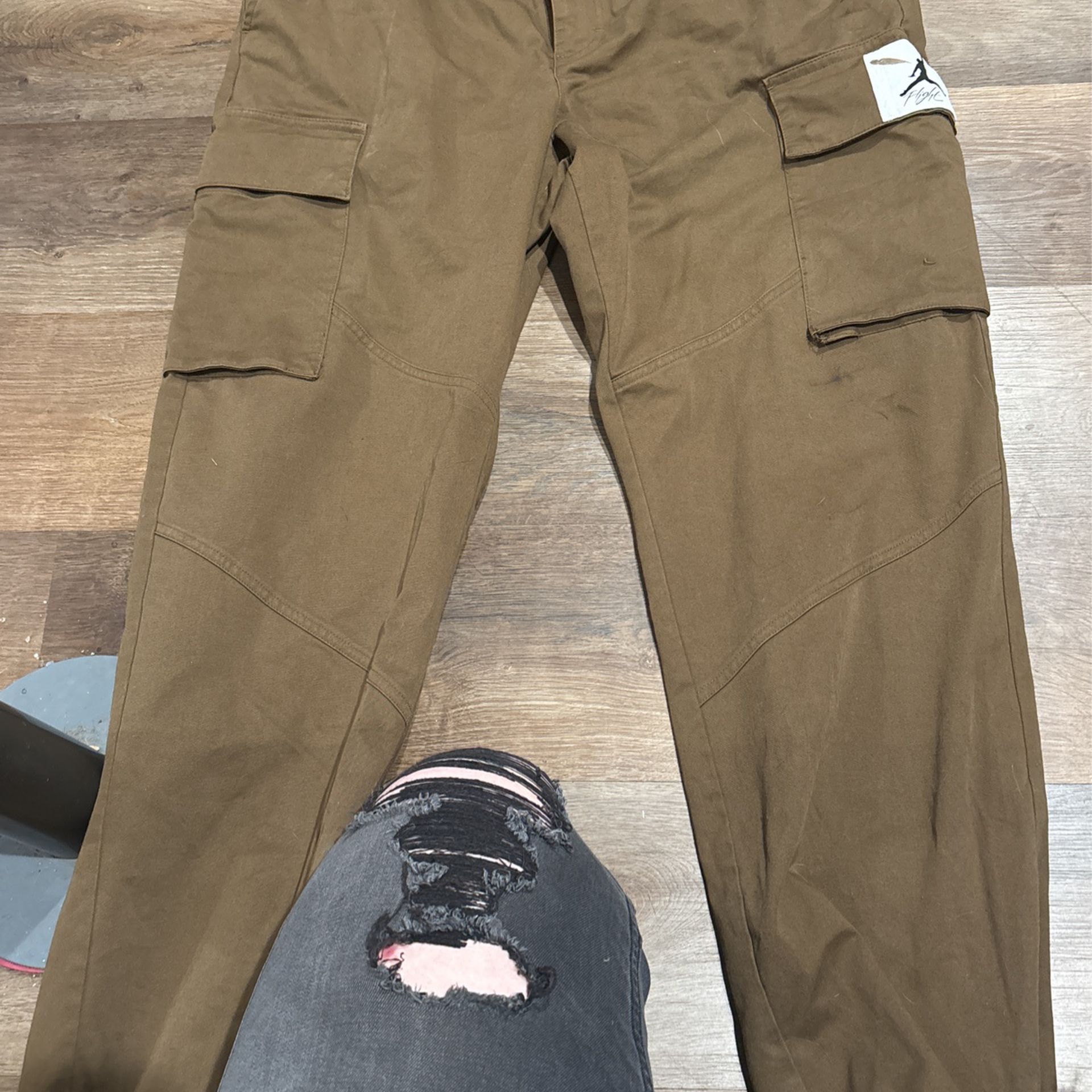 AirJordan Men’s Cargo Pants Brown Khaki Large