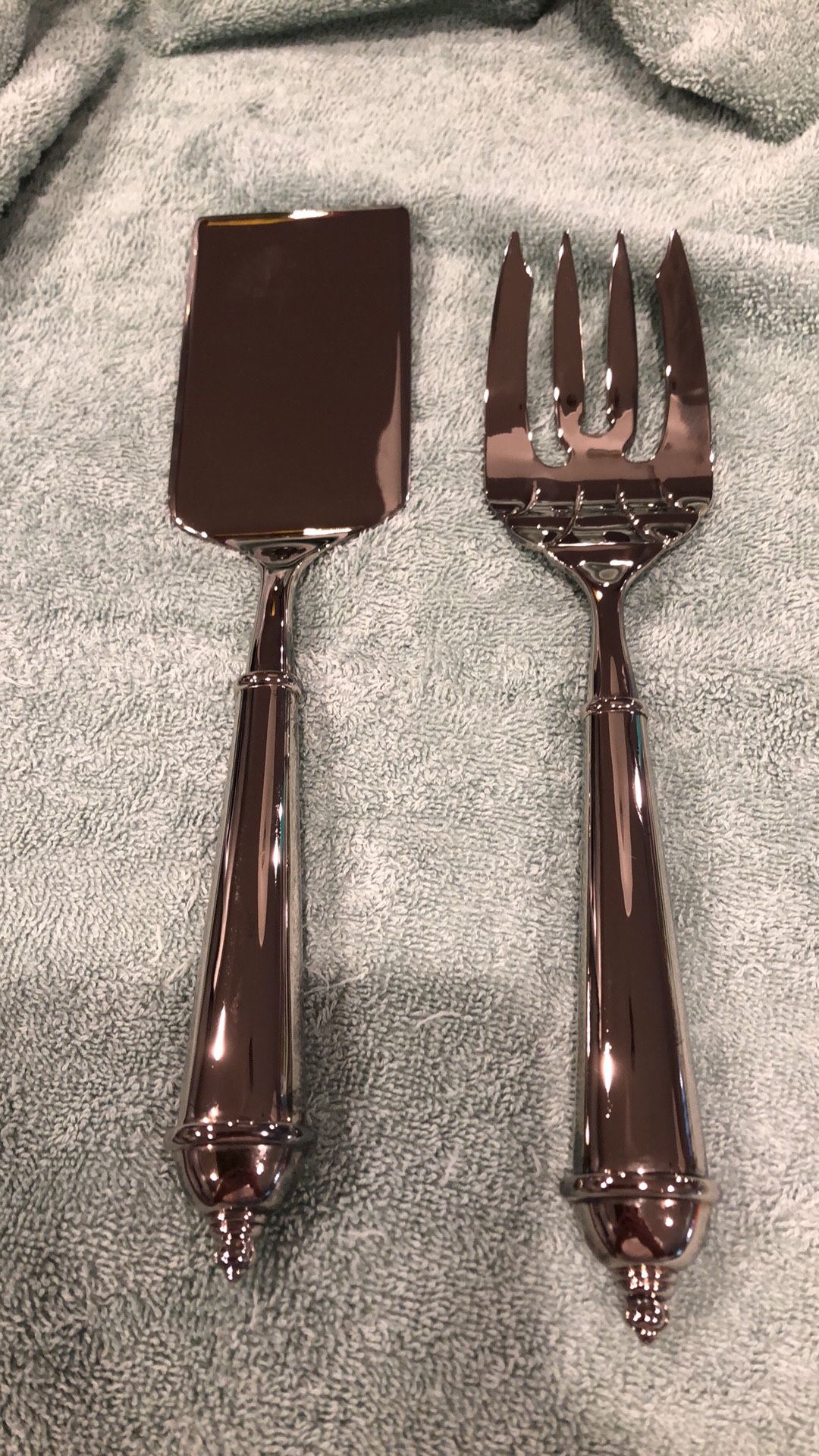Serving pieces