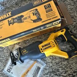 Dewalt Saw 