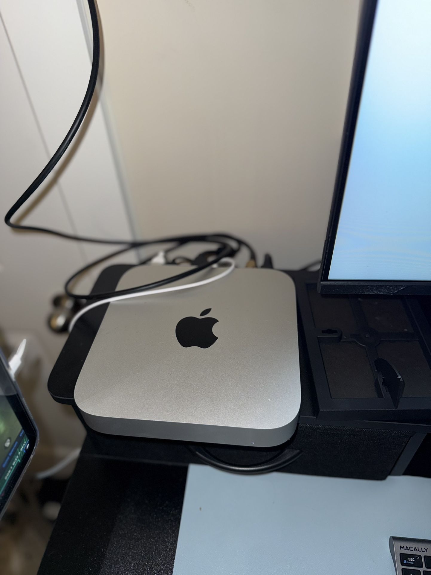 Apple 2023 Mac mini Desktop M2 Chip , 256GB
