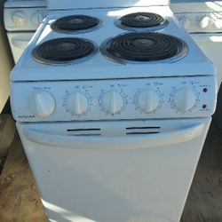 SMALL STOVE 20 INCH, GOOD CONDITION!!! $200