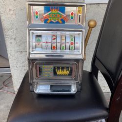Casino Crown Slot Machine