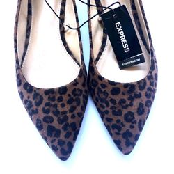 Woman’s Leopard Flats . New .  6