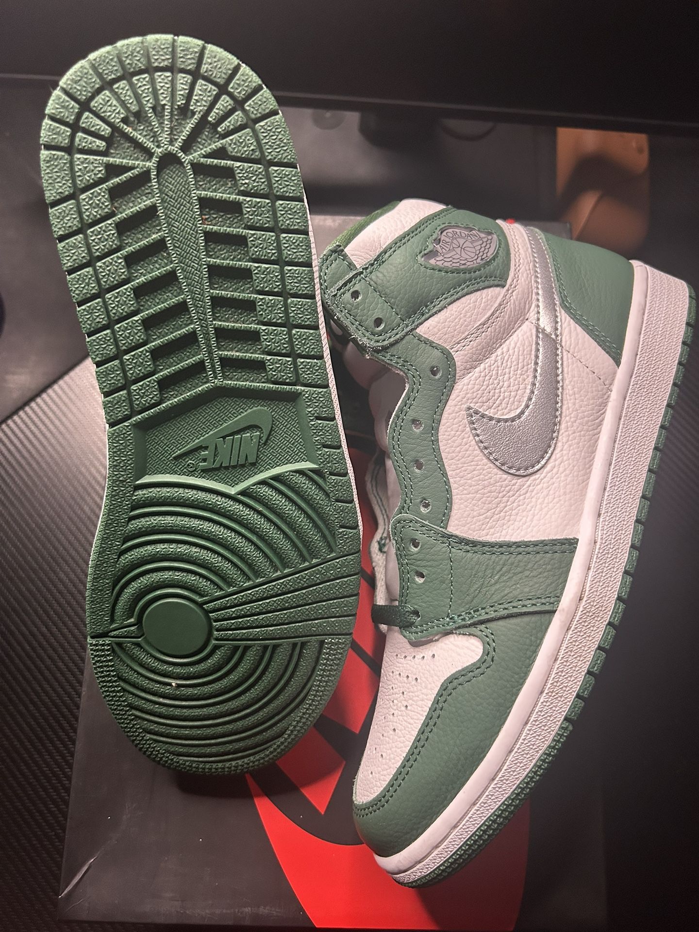 Jordan 1 High Gorge Green Size 8.5 Used
