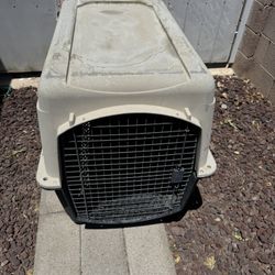 Large Dog Crate !