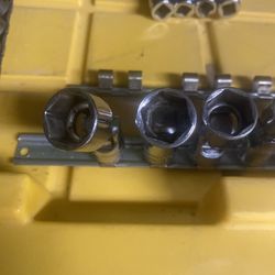 Snap On Tools 3/8" Drive 12-19mm Metric Shallow 6 Point Universal Socket Set