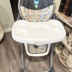 Use Like New -Baby Trend High Chair 