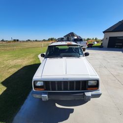 2000 Jeep Cherokee