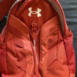 Under Armour Backpack/Sports Bag-Like New!