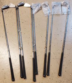 New LH Set Of Golf Irons