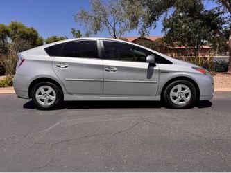 2011 Toyota Prius 2️⃣