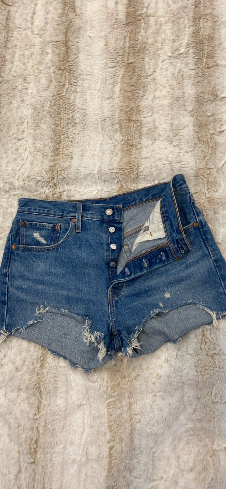 Levis Shorts Sz 30 women’s