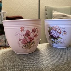Cute Planter/Flower Pots 
