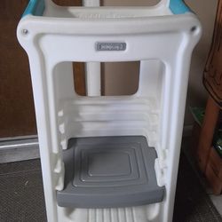 Toddler Standing Tower/Stool 