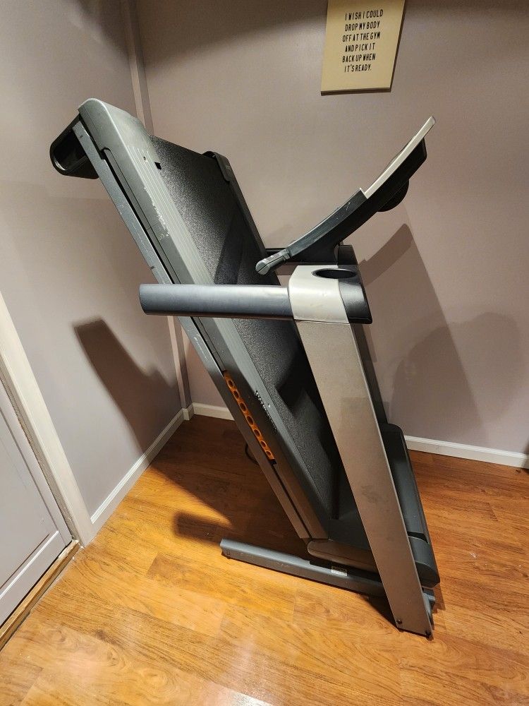 Norditrak A2105 TREADMILL for Sale in Brooklyn Park, MD OfferUp