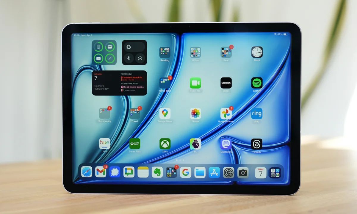 🚨 Big Power, Bigger Savings – Apple iPad Air 11 inch (Brand New) with M3 Chip Now from $549 or Just $1 to Grab It Today! Save $50 with 1-Year Warrant