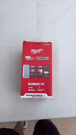 100 piece Milwaukee impact bit set