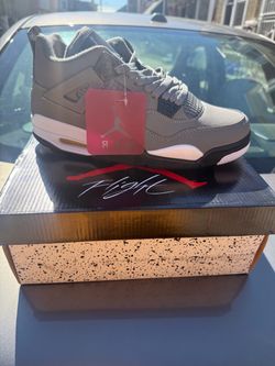 Air Jordan 4 Retro