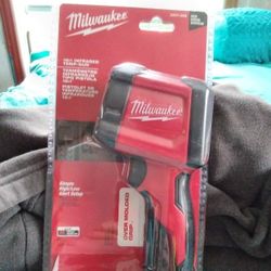 BRAND NEW Milwaukee 10:1 Infared Temperature Gun