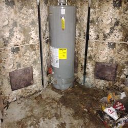 Like new 60 Gallon Gas Water Heater 