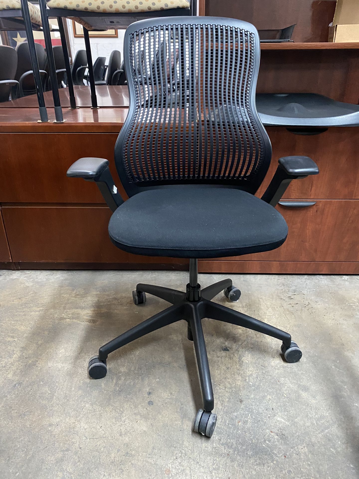 Knoll Regeneration Ergonomic Office Chair 