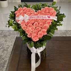 Heart Stand/ Ramo Buchon