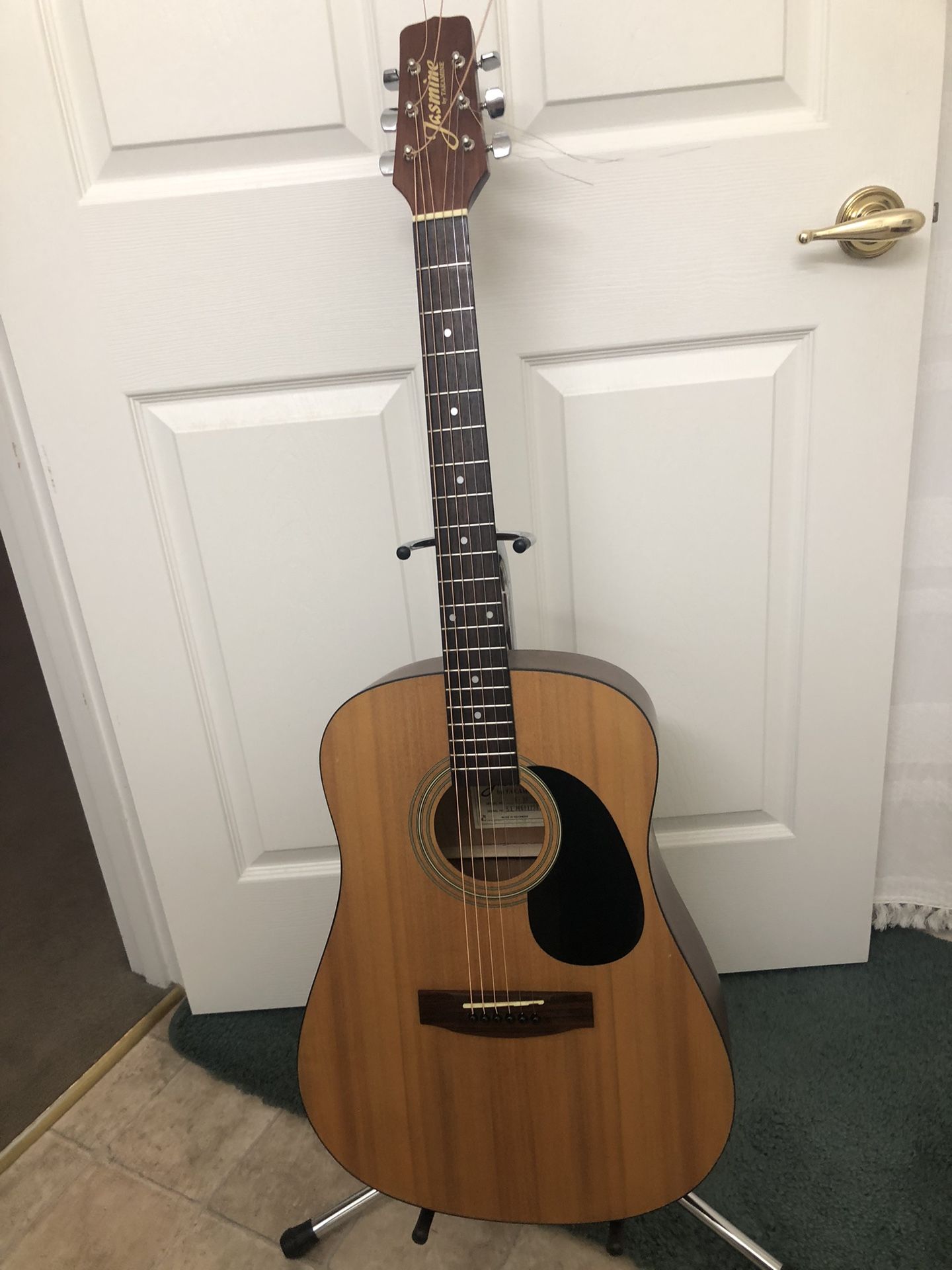 Takamine Jasmine 6 String acoustic guitar 