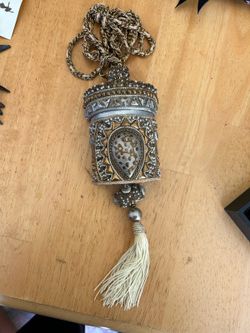 Antique Eveningbag With Upper Clasp And Mirror