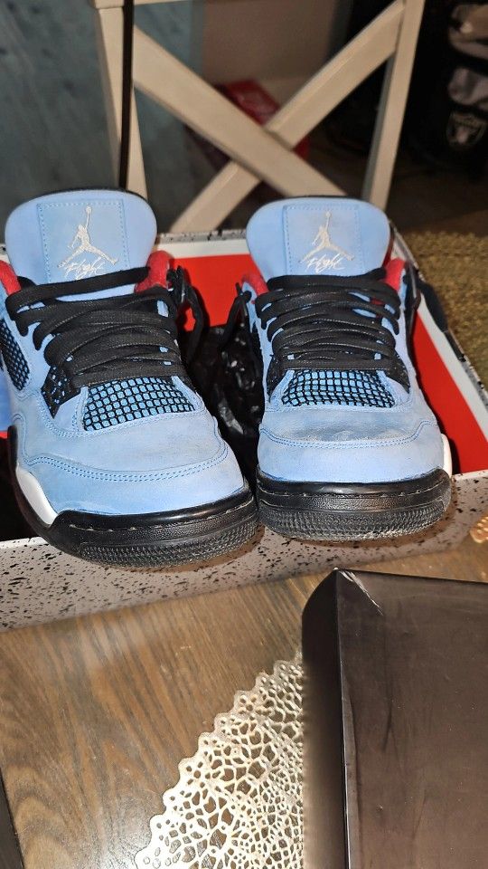 Jordan 4s Travis Scott's Cactus