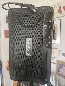 Simmons Advanced Amp Amplifier and Speaker  with stand! LIKE NEW!