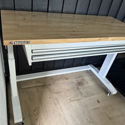 Husky Workbench Table 