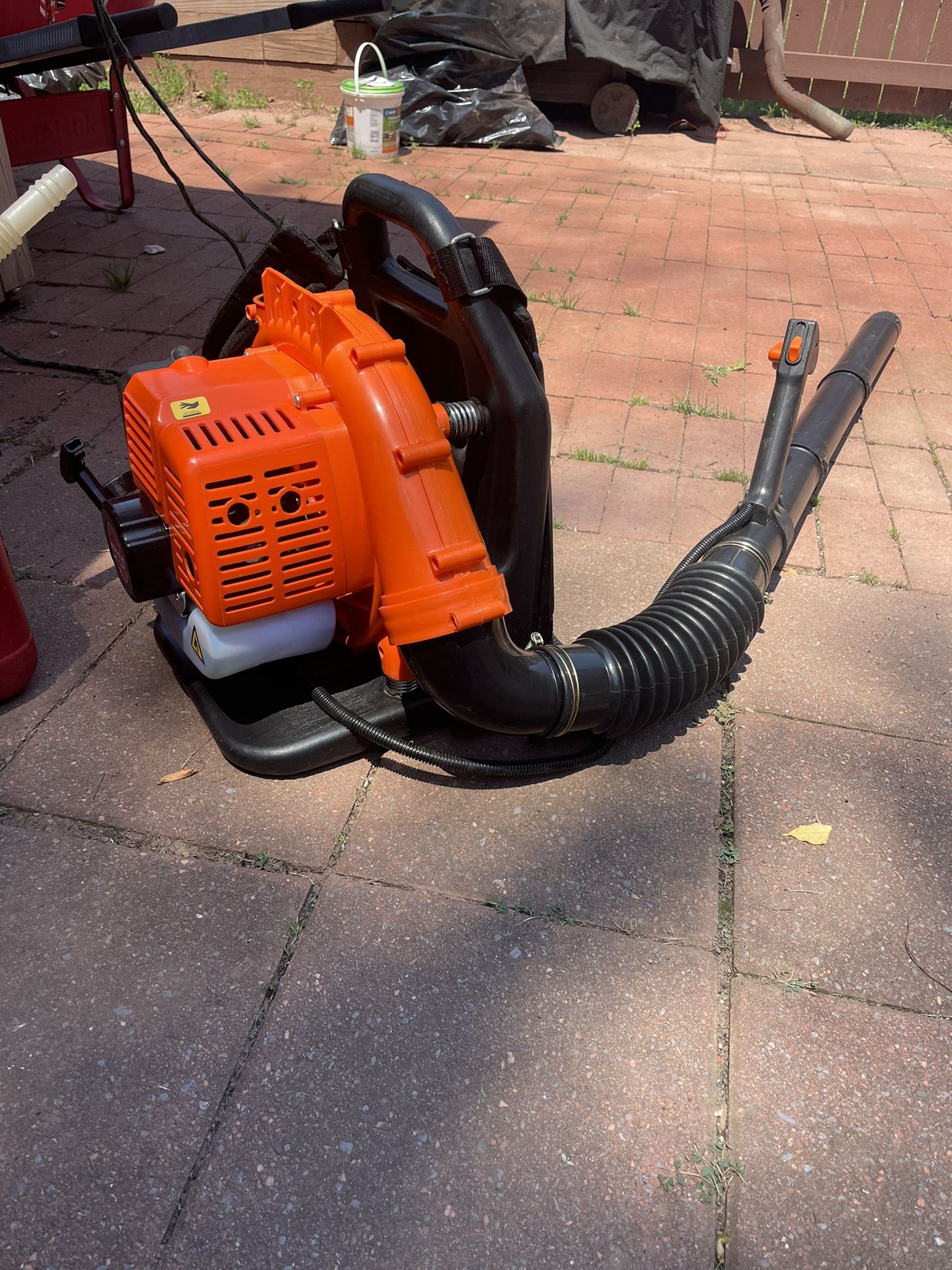 Leaf Blower