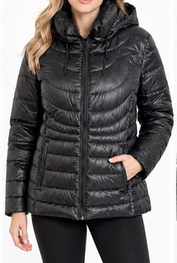 Women’s puffer jacket. Size XL. $28.