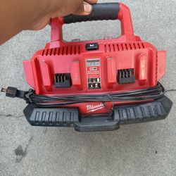 Milwaukee M18 18-Volt Lithium-Ion 6-Port Sequential Battery Charger