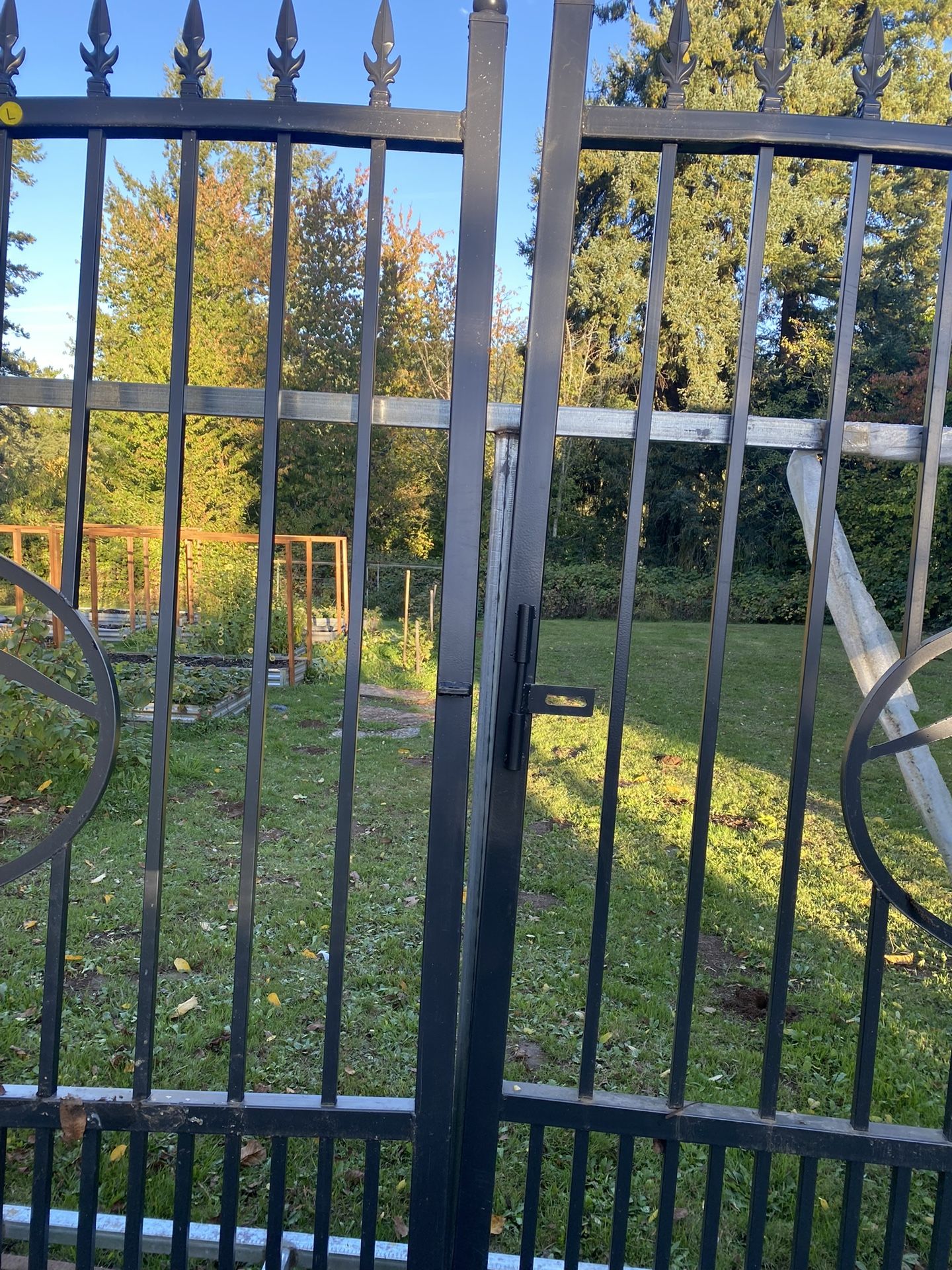 14’ 16’ 20’ gates steel powder coated Fence 10x7