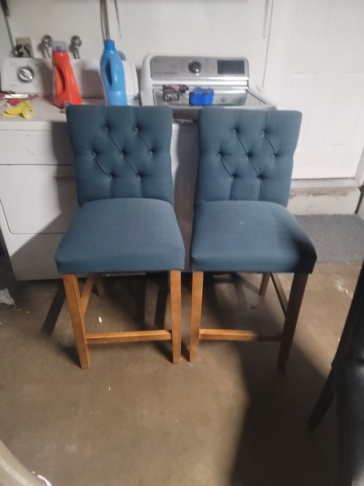 2 Bar Stools