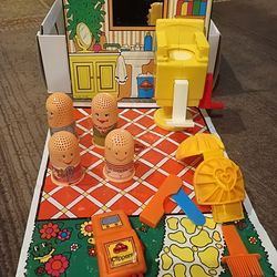 Fuzzy Pumper Playdough Toy 1977