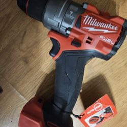 Milwaukee M18 Fuel Drill