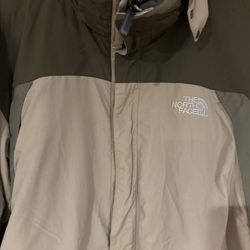 THE NORTH FACE Men's Triclimate Waterproof Jacket.