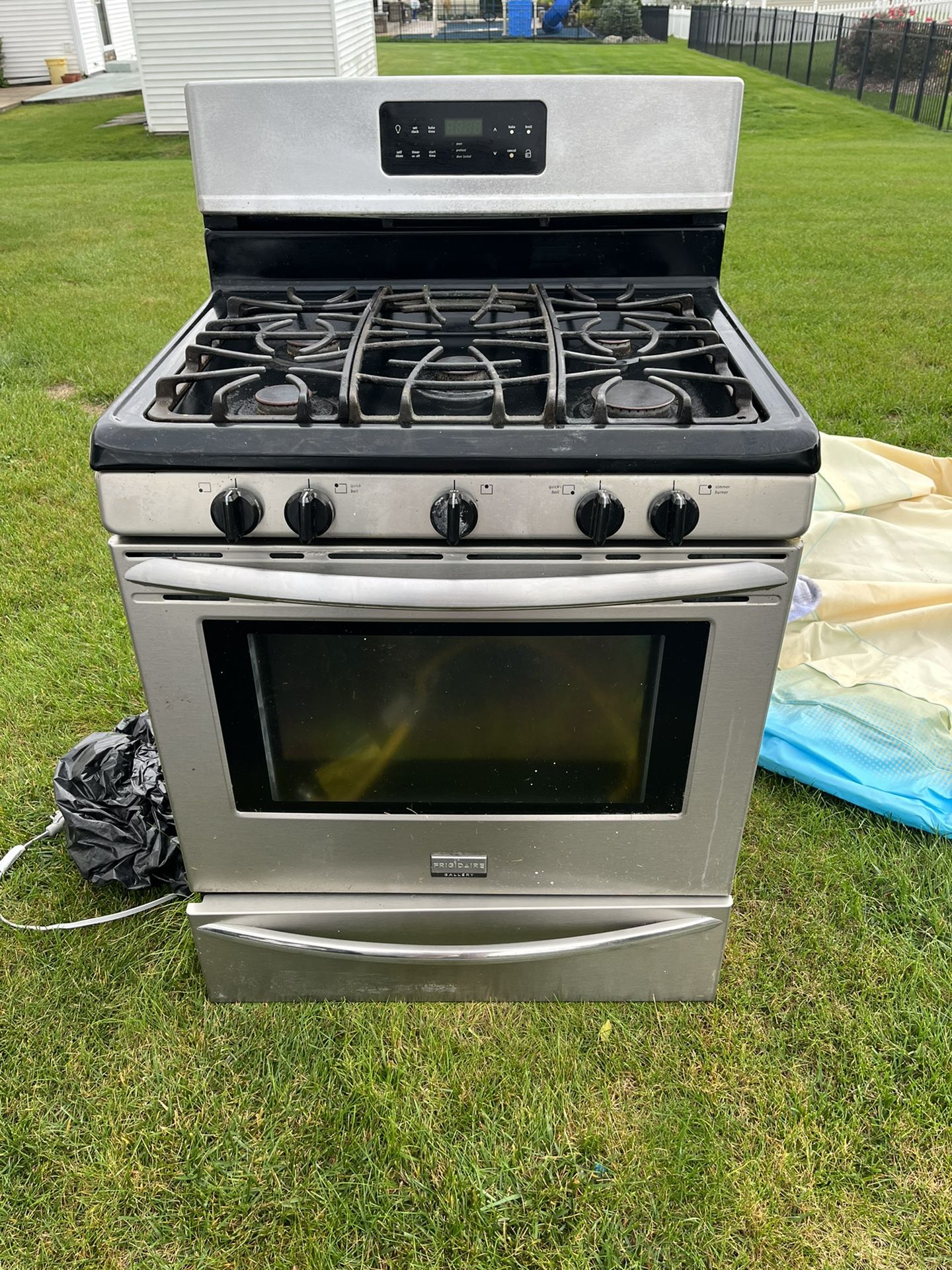 Selling Stove for Sale in Stockrtwn Township, PA OfferUp