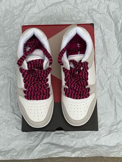 Brand New AIRWALK Casual Sneakers in Grey/White With Pink Laces - Size 8