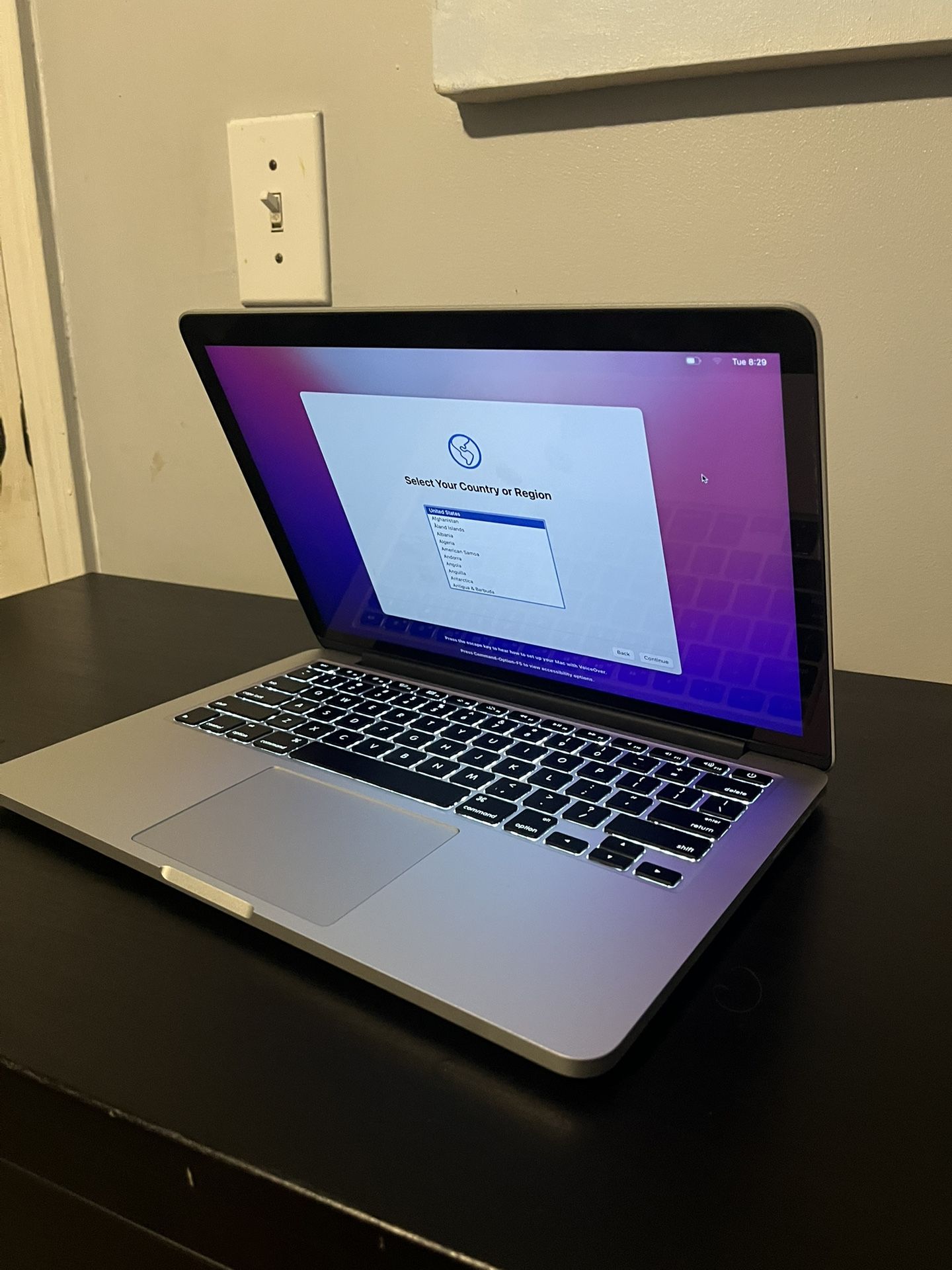 MacBook Pro (Fresh And Clean)