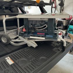 Bosch Table saw With Gravity Feed Stand