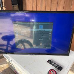 40 inch tv(not smart) with remote