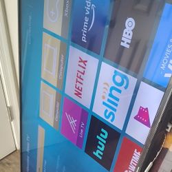55 Inch Roku 4K UHD HDR Smart TV Hisense 