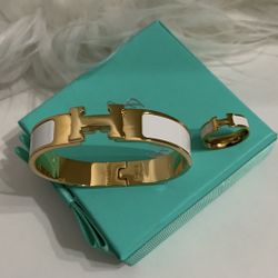 Stainless Steel Gold H Bracelet Set