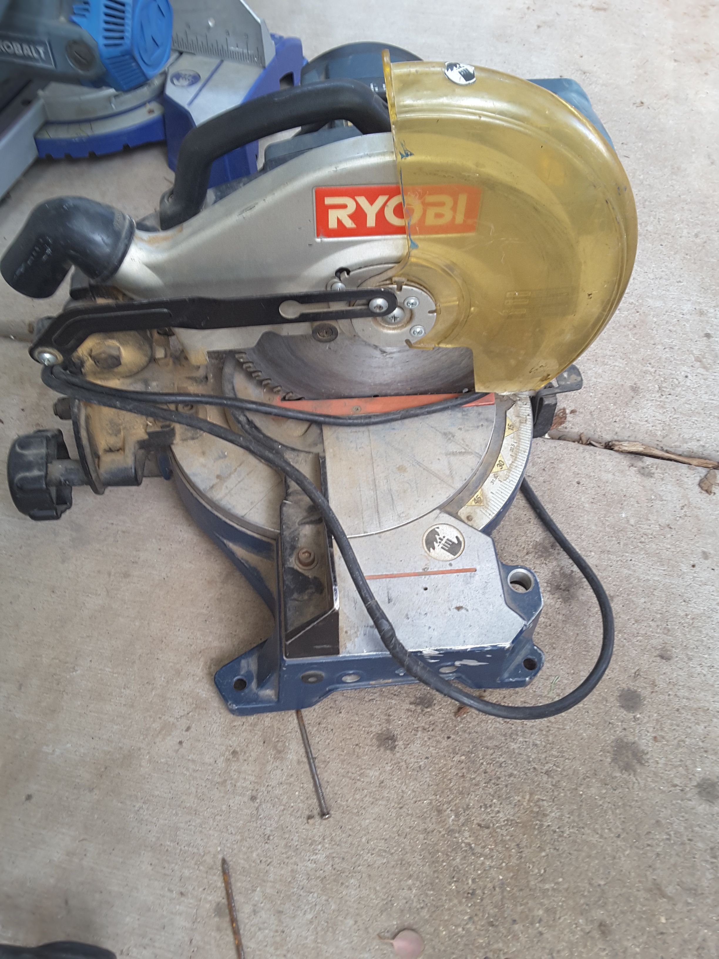 Ryobi TS1350 10" Compound Miter Saw
