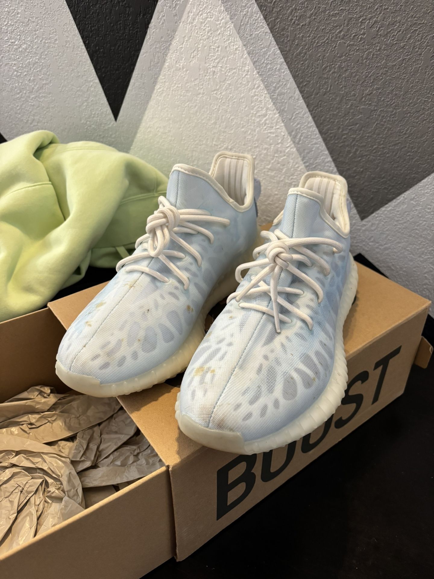 yeezy mono ice v2